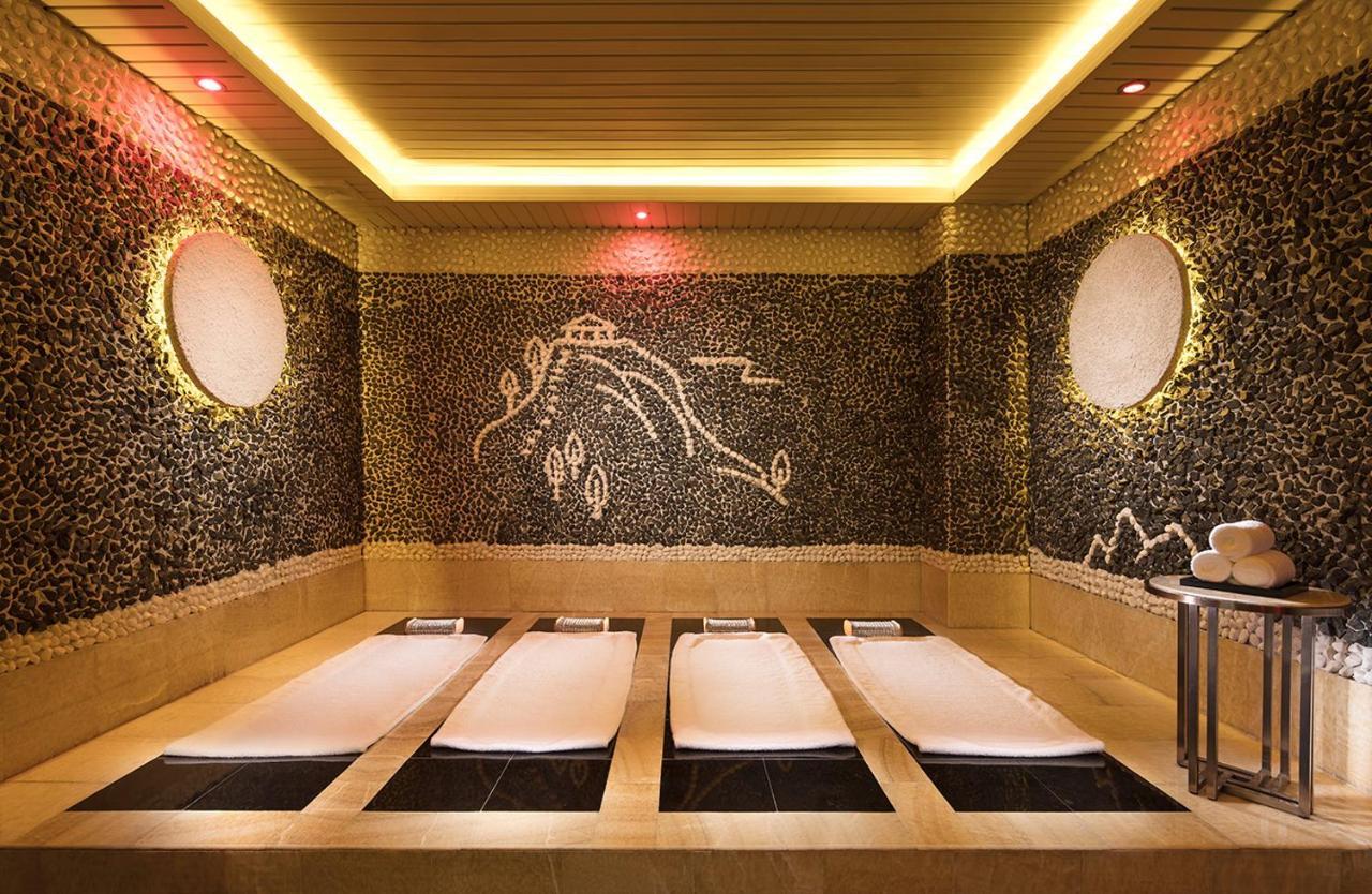 Grand Bay Hotel Beijing Jinpoluo Екстериор снимка
